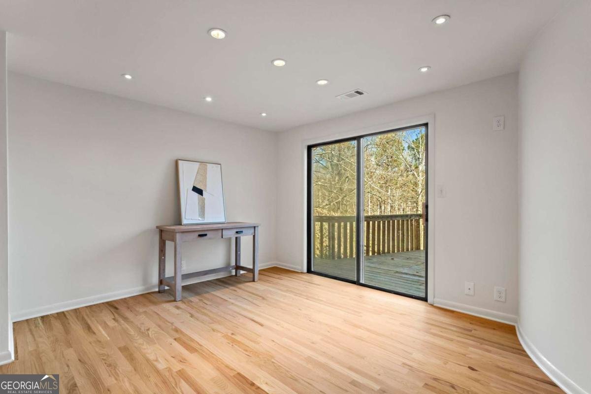 120 Laurel Drive Atlanta - 29