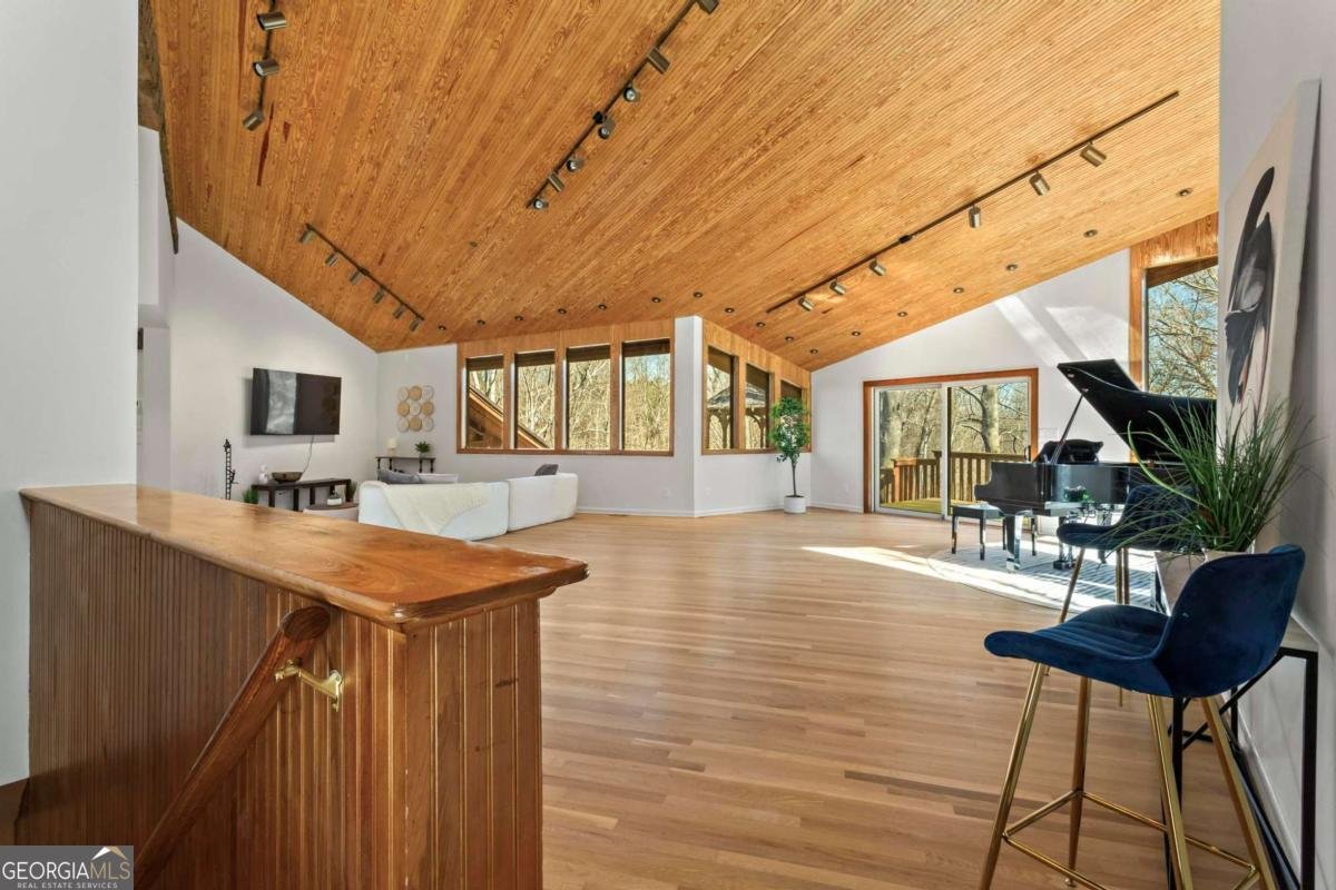 120 Laurel Drive Atlanta - 4