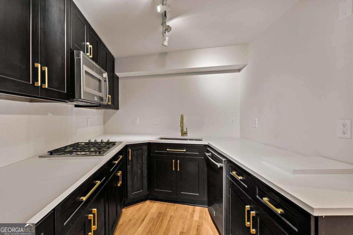 120 Laurel Drive Atlanta - 44