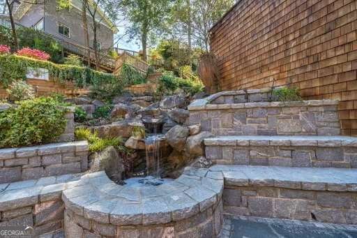120 Laurel Drive Atlanta - 58