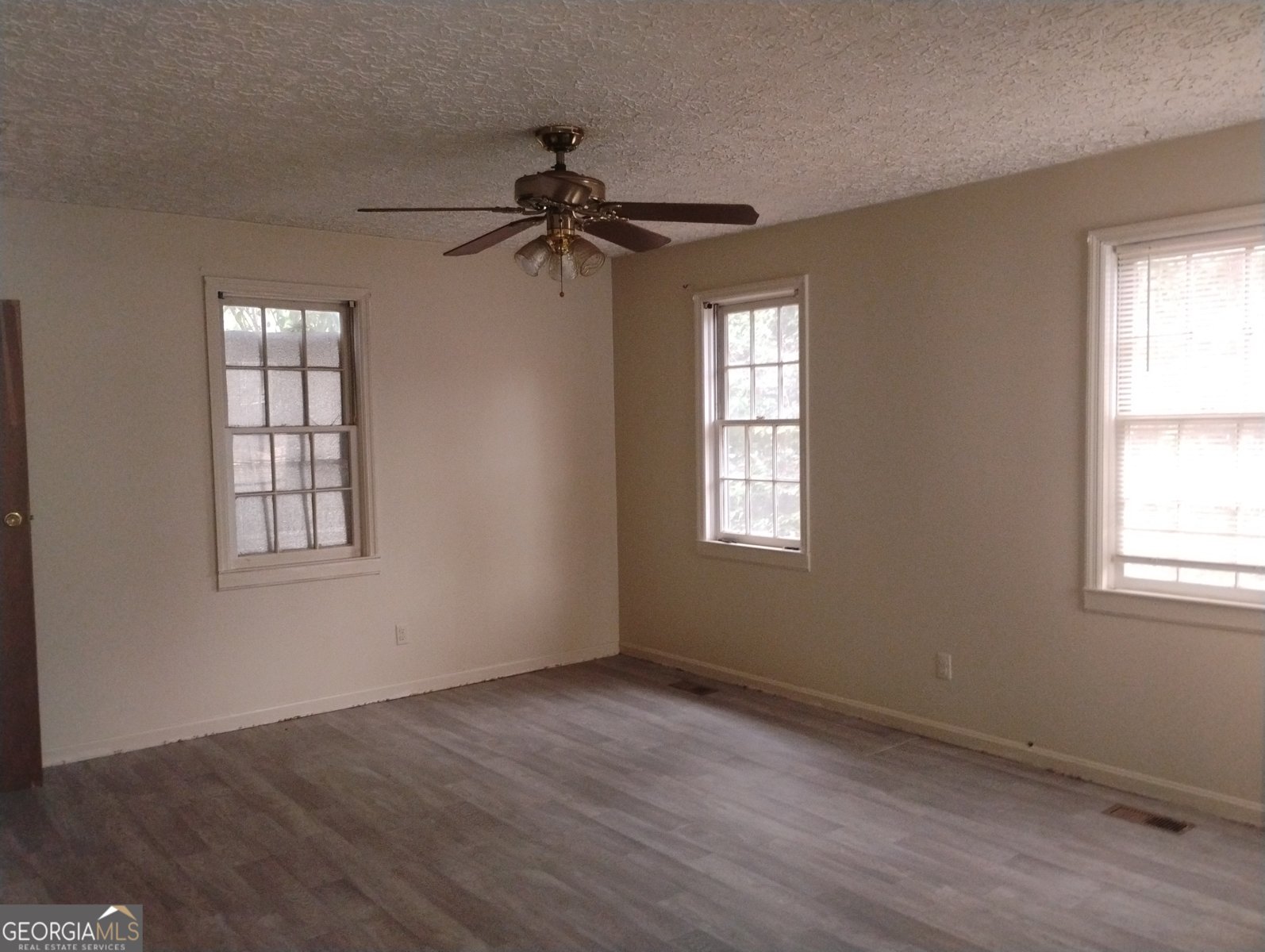 196 Commerce Street Hawkinsville - 15