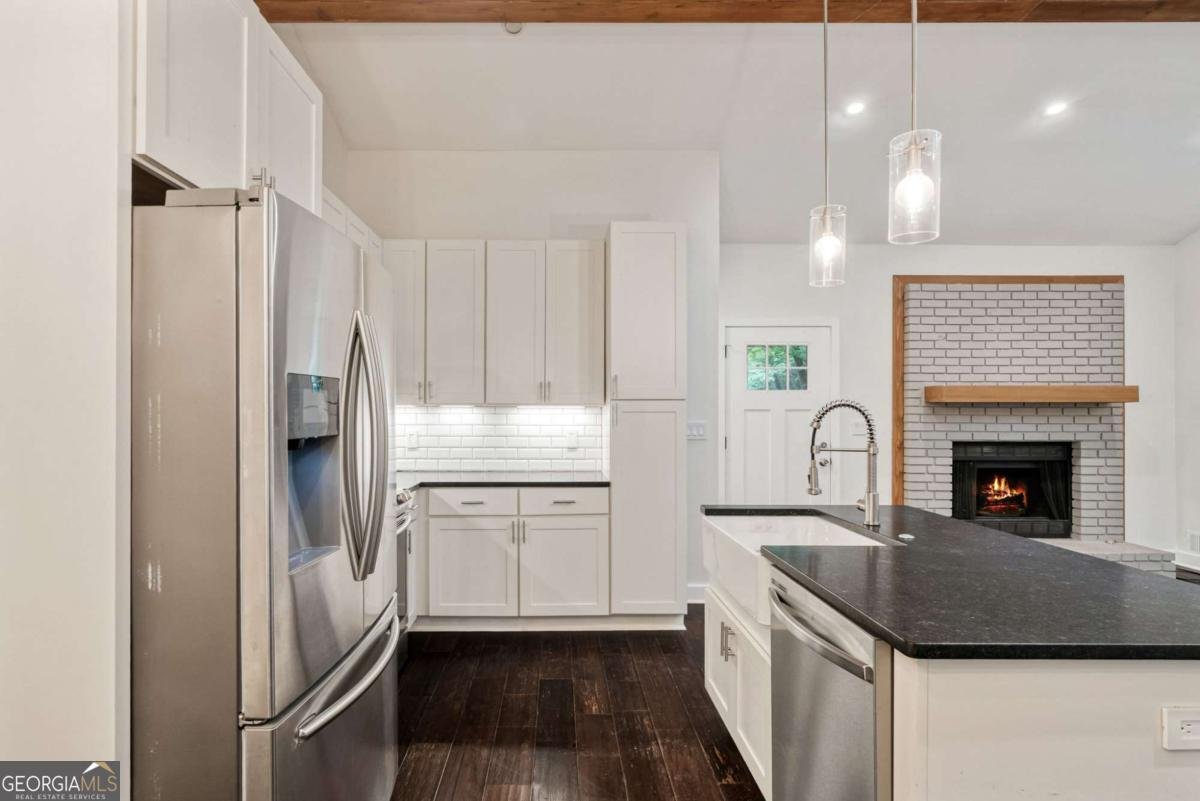 4084 Longview Drive Atlanta - 11