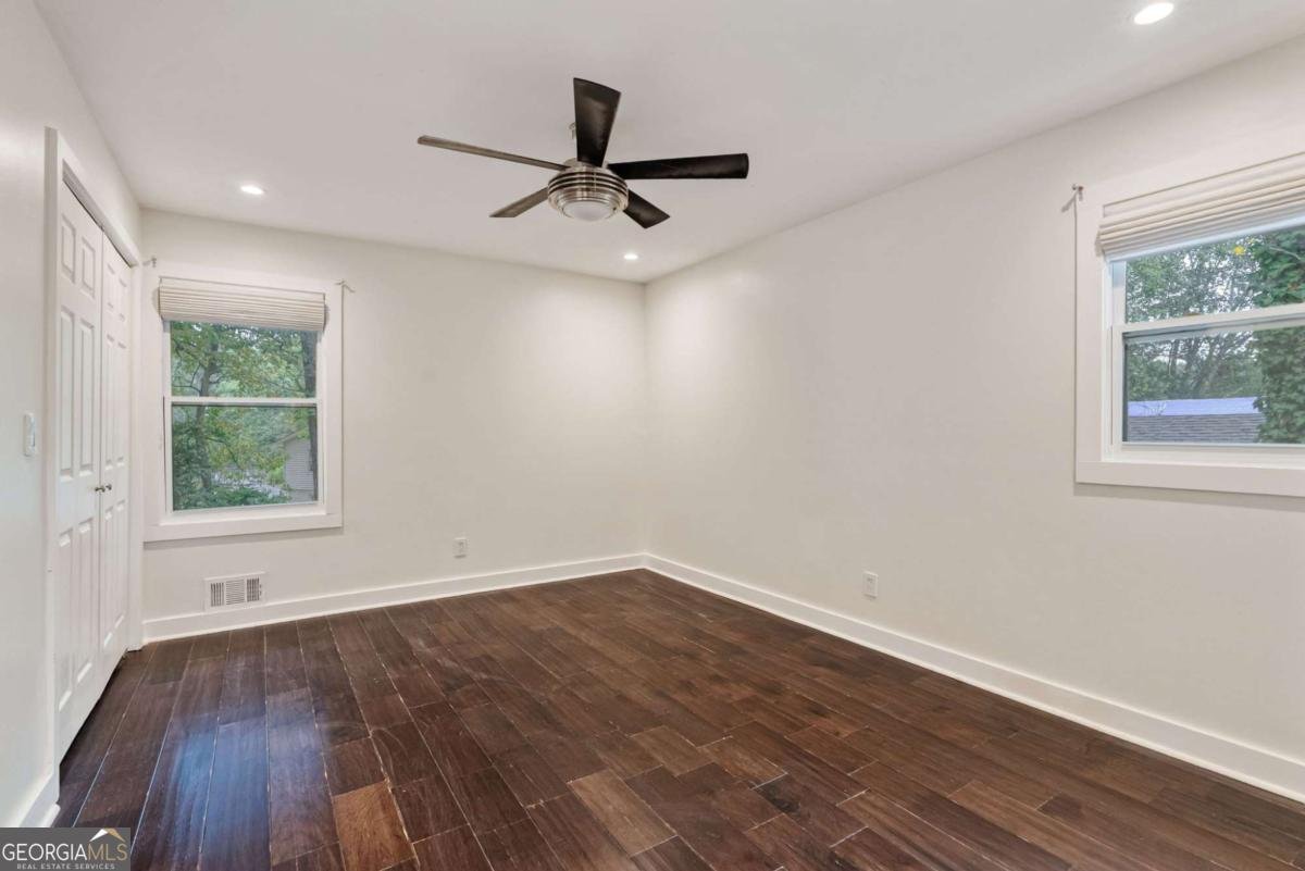 4084 Longview Drive Atlanta - 18