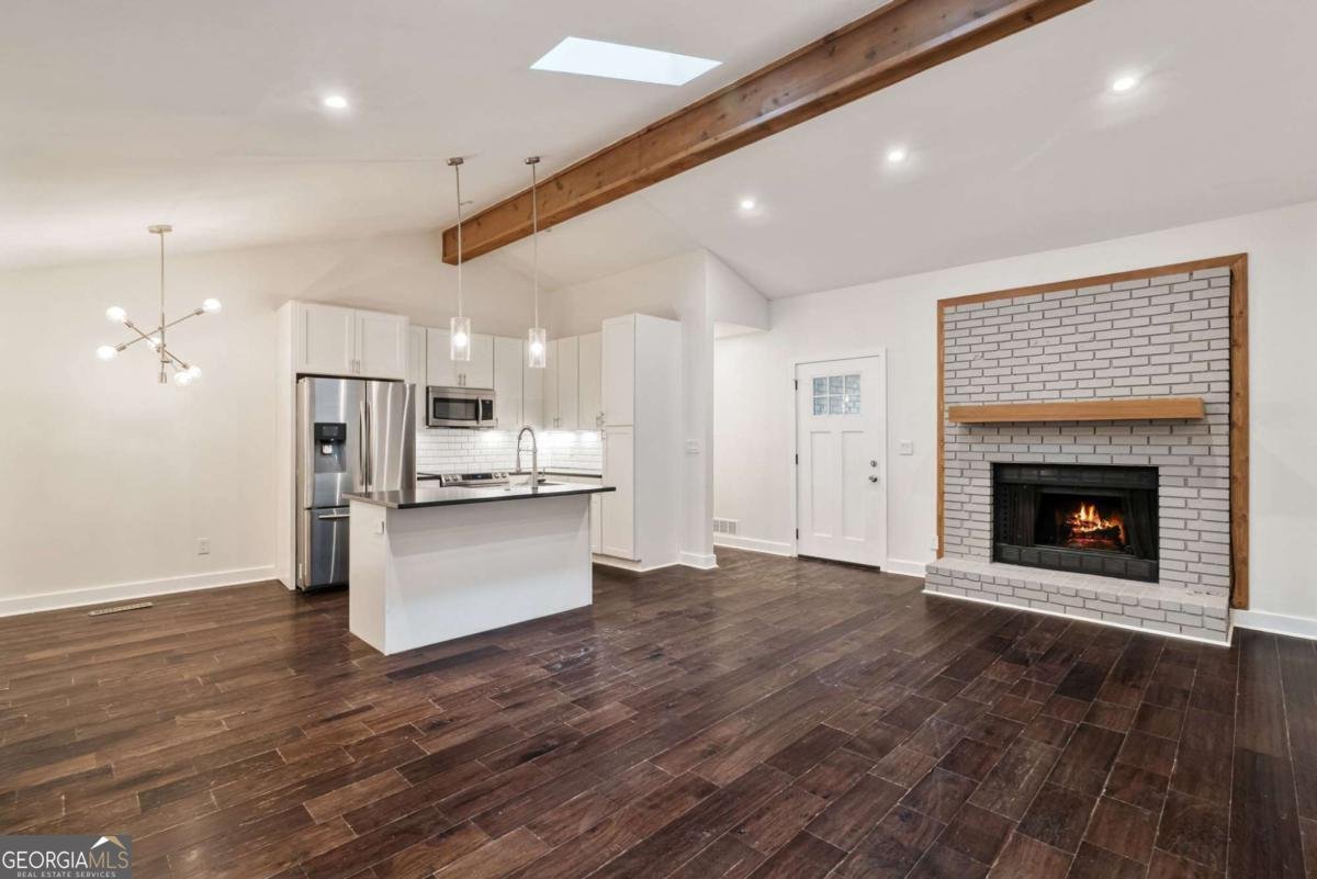 4084 Longview Drive Atlanta - 5