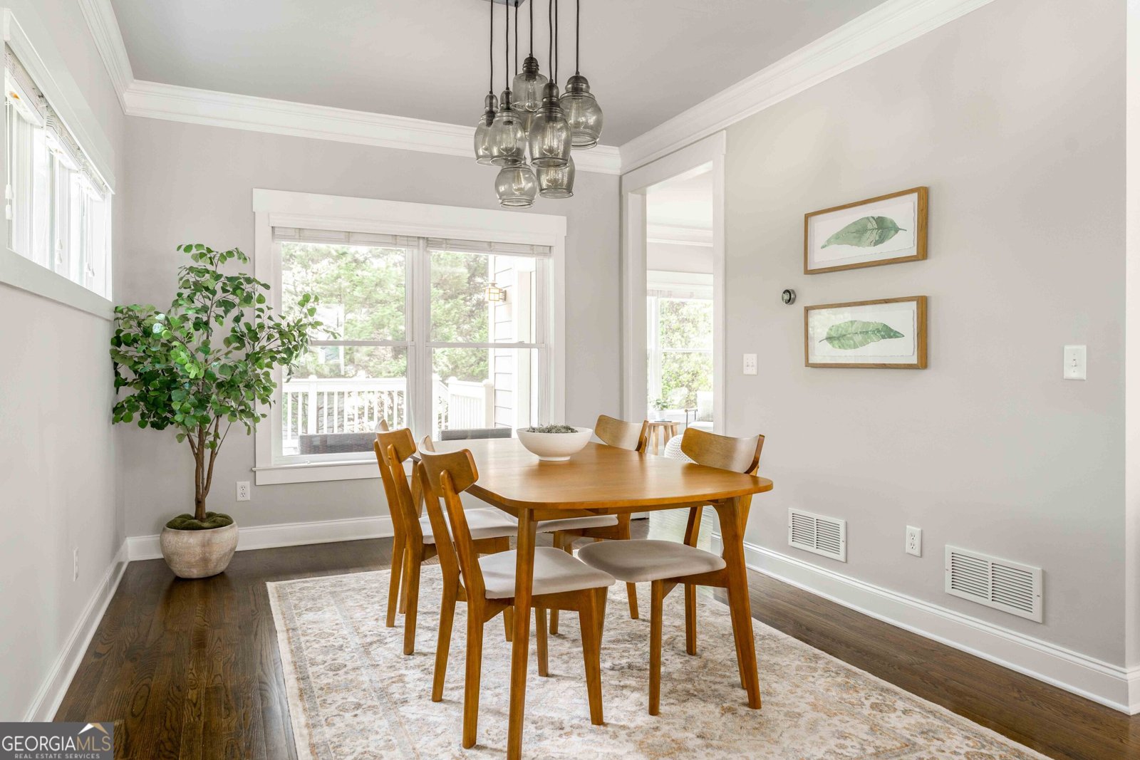 1090 Benteen Avenue Atlanta - 23
