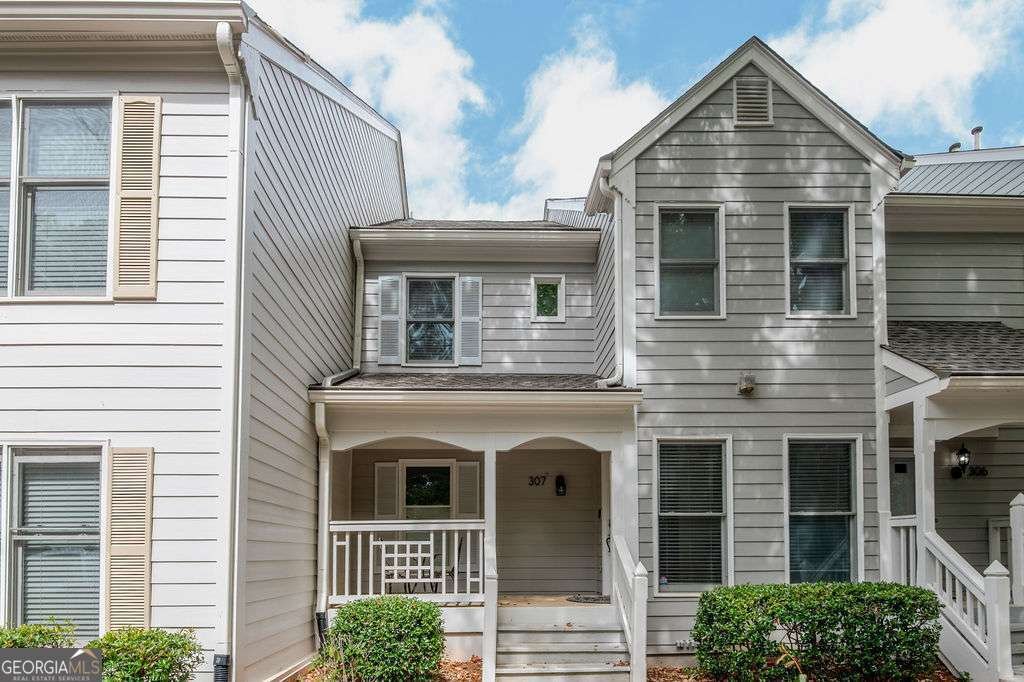 307 Hollyfax Circle Atlanta - 1