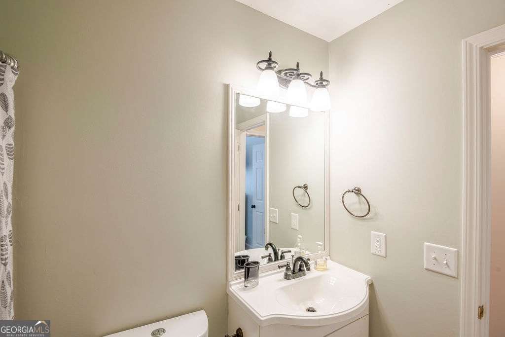 307 Hollyfax Circle Atlanta - 16