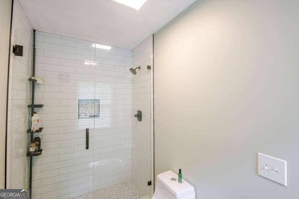 307 Hollyfax Circle Atlanta - 27