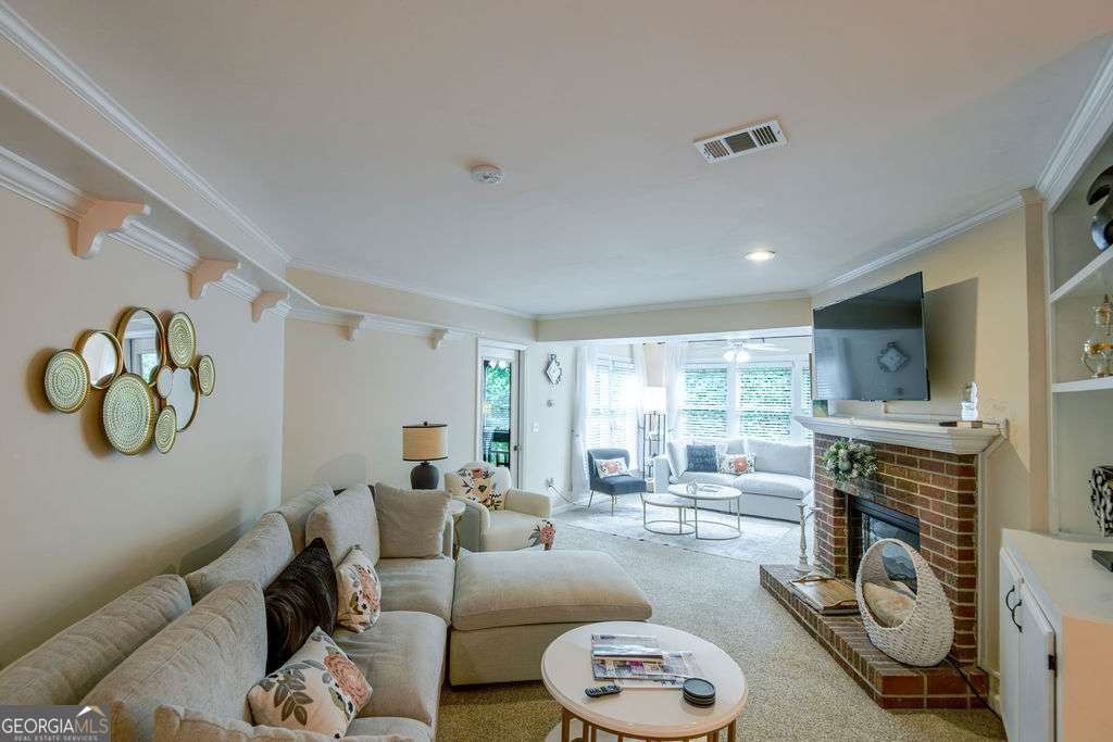 307 Hollyfax Circle Atlanta - 5