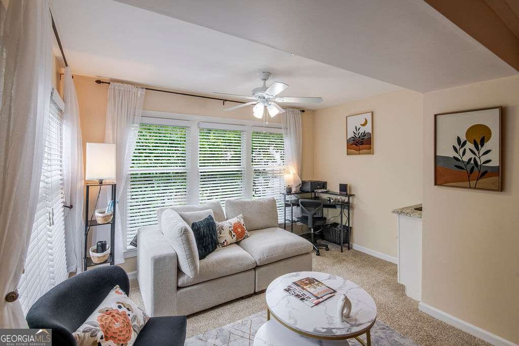 307 Hollyfax Circle Atlanta - 6