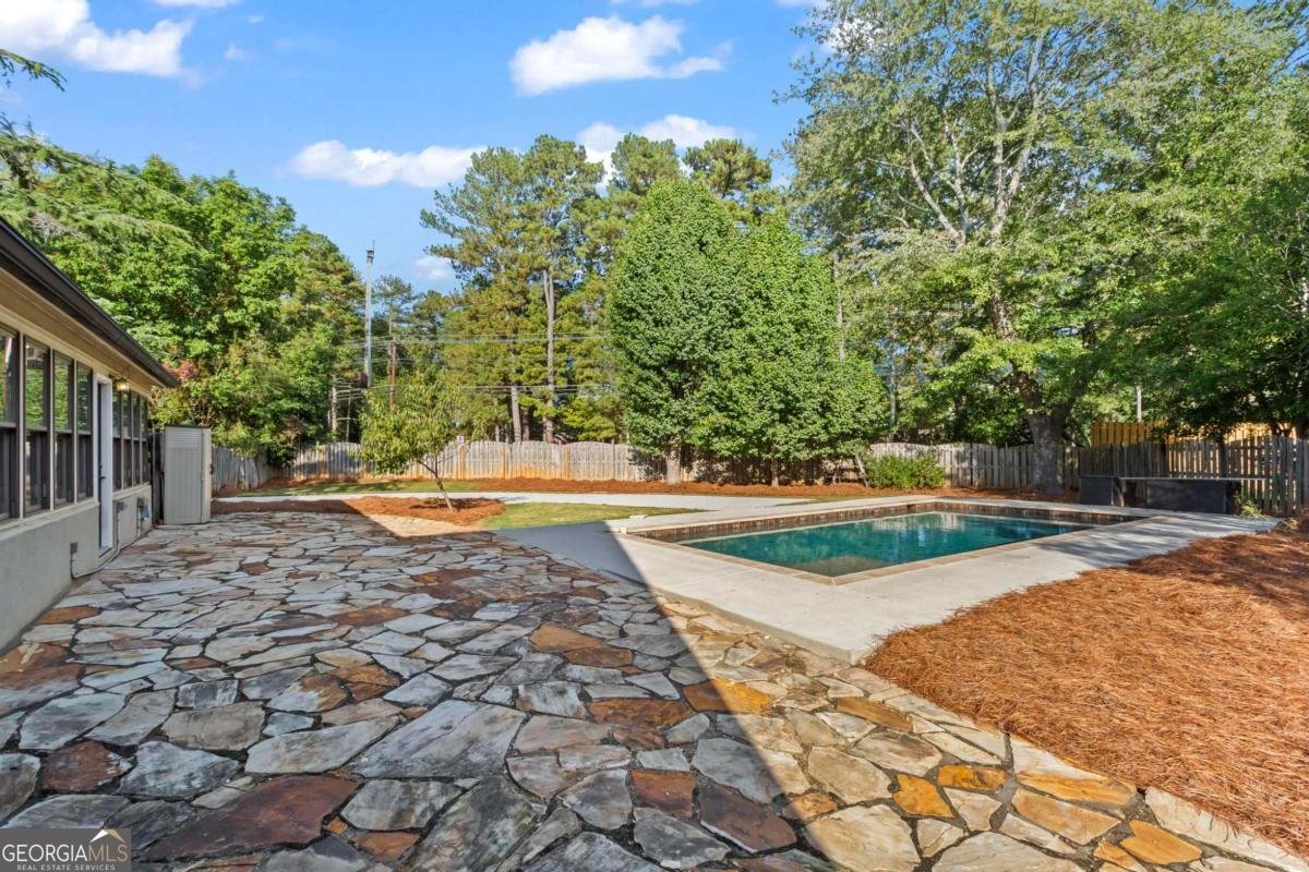 5440 Clinchfield Trail Peachtree Corners - 35