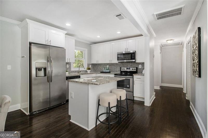 3184 BLUEBIRD Decatur - 11