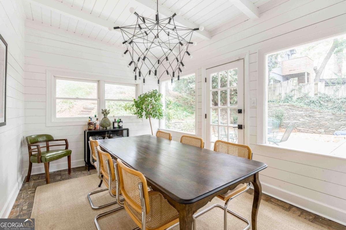 982 Cardova Drive Atlanta - 22