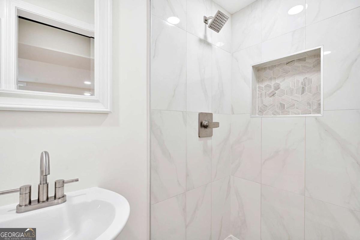 1050 Tanglewood Trail Woodstock - 8
