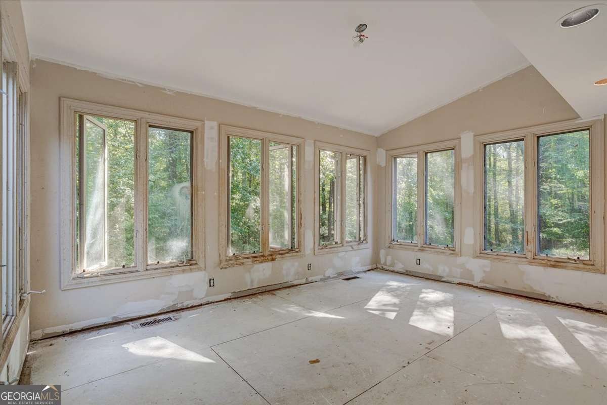2415 Bankstone Drive Marietta - 7