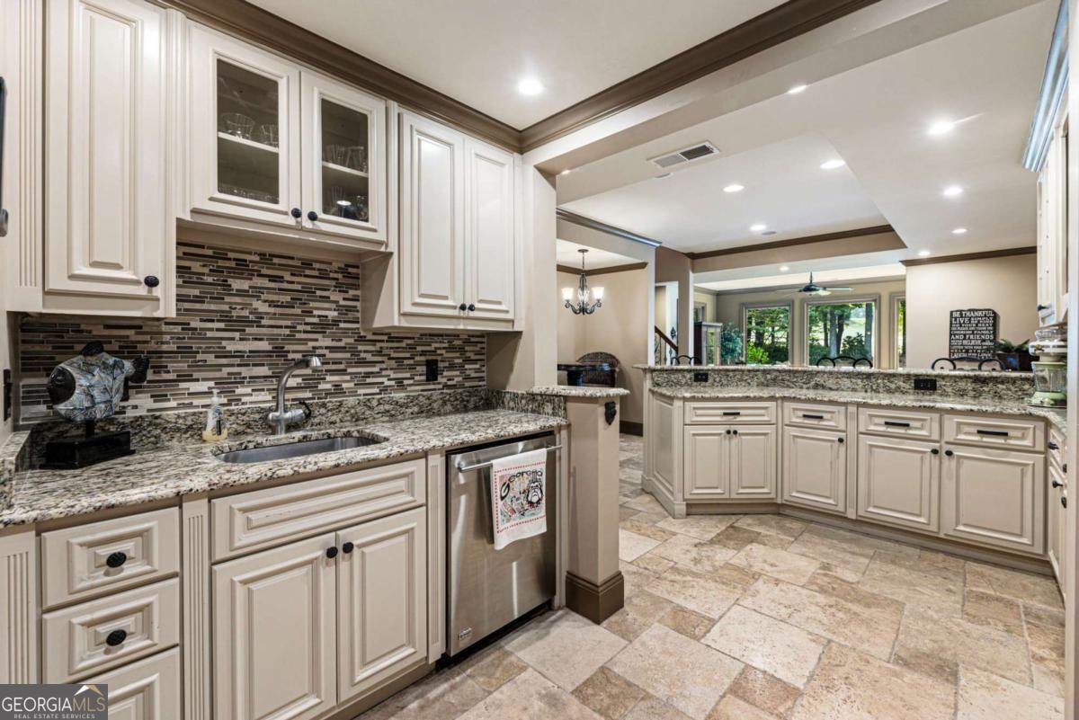 8405 Saint Marlo Fairway Drive Duluth - 32