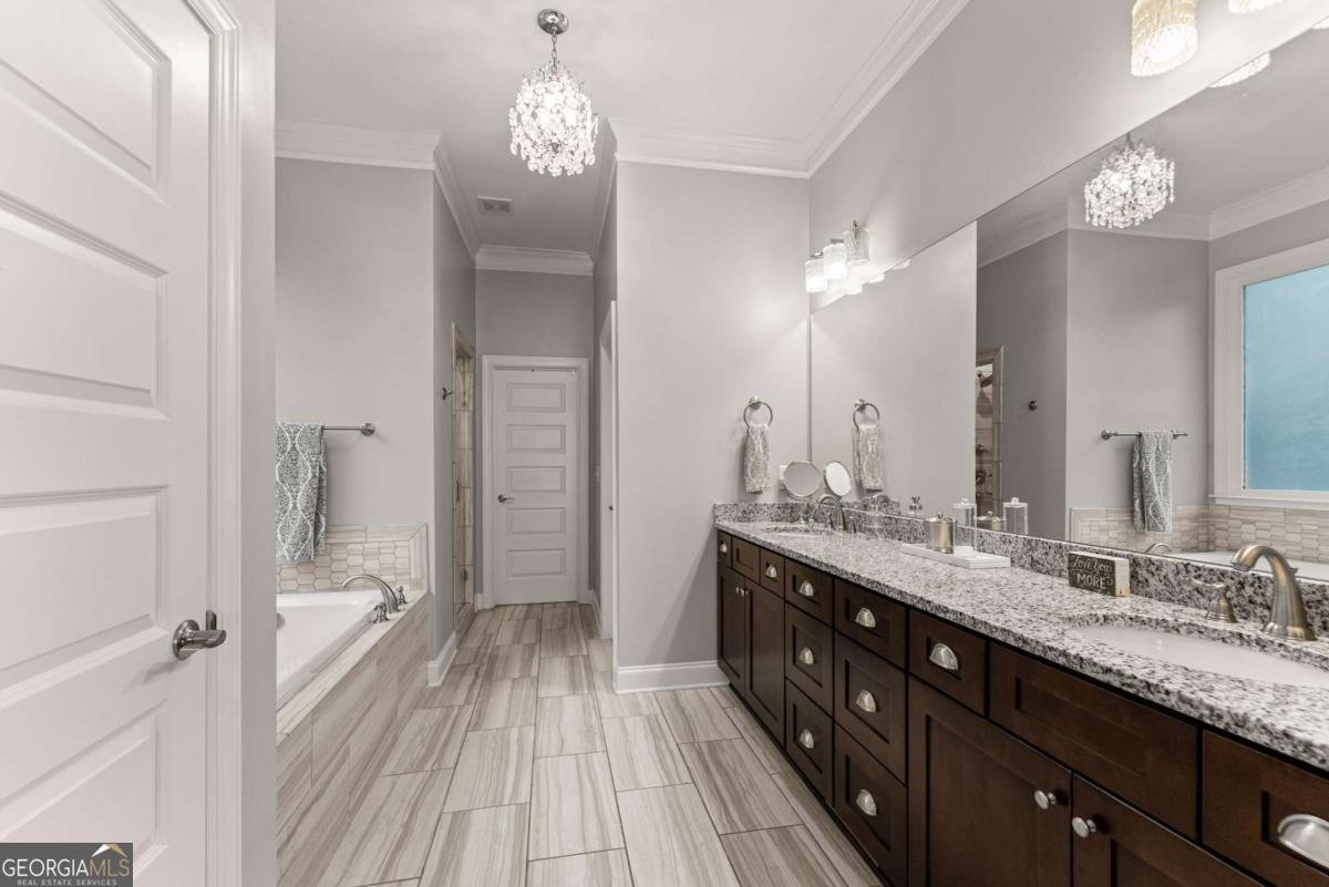 1042 Hartwell Crossing Gainesville - 27