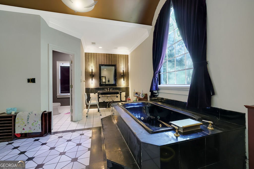 110 Larne Court Roswell - 10