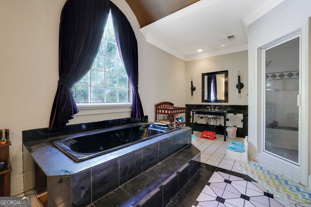110 Larne Court Roswell - 9