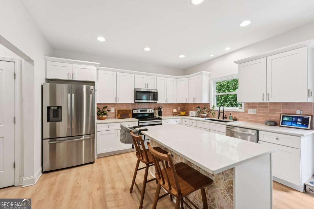 621 Stonehurst Lane Canton - 18