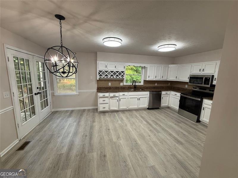 589 WATERVIEW Drive Lagrange - 5