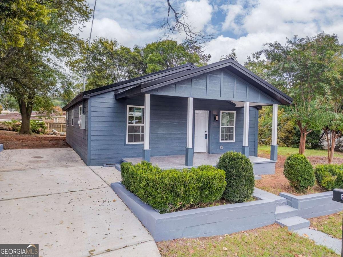 220 Stonewall Street Cartersville - 1