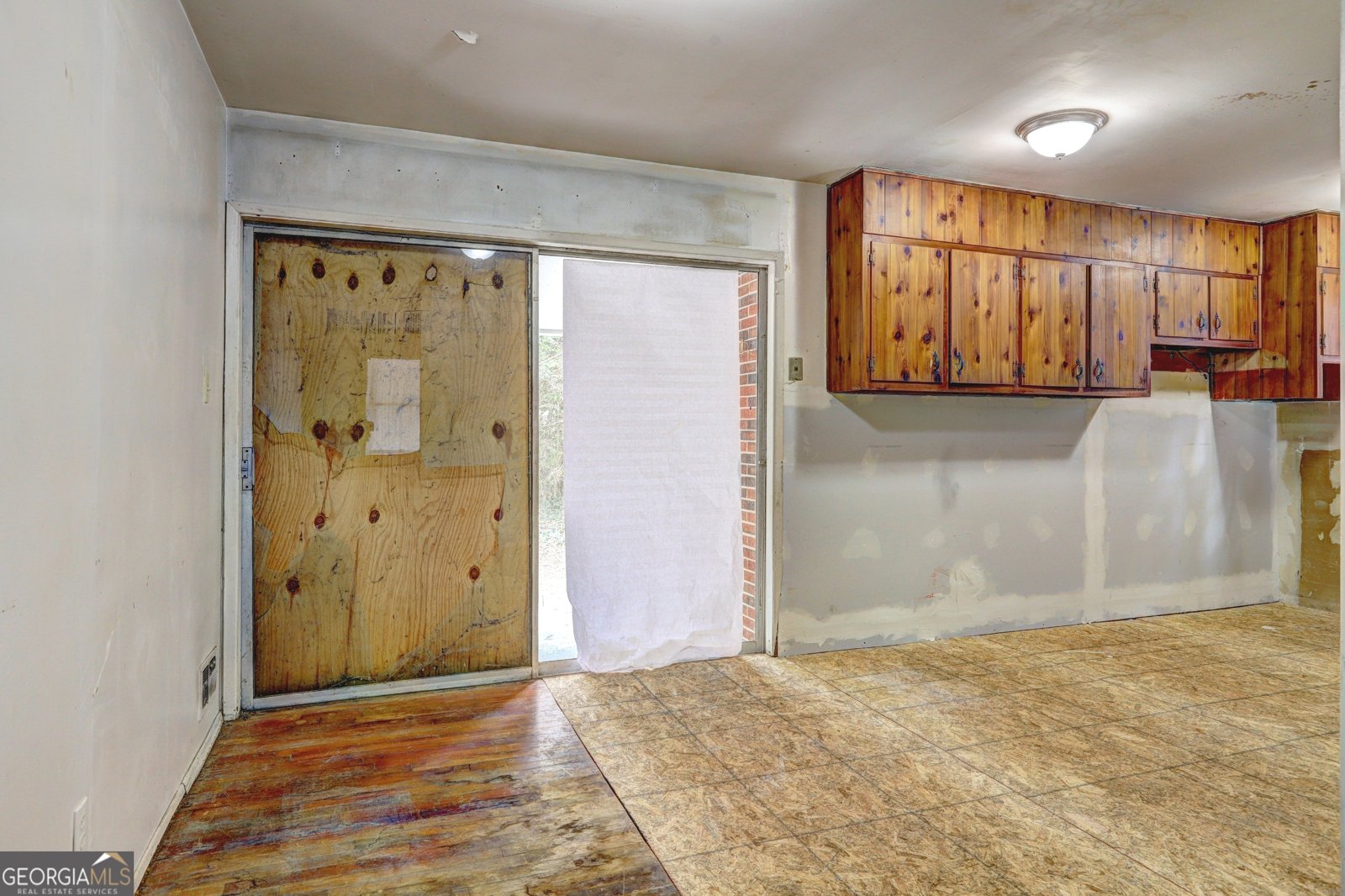 1564 Delia Drive Decatur - 3