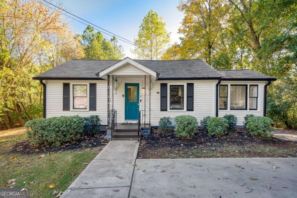 1736 Dickerson Drive Mableton - 2