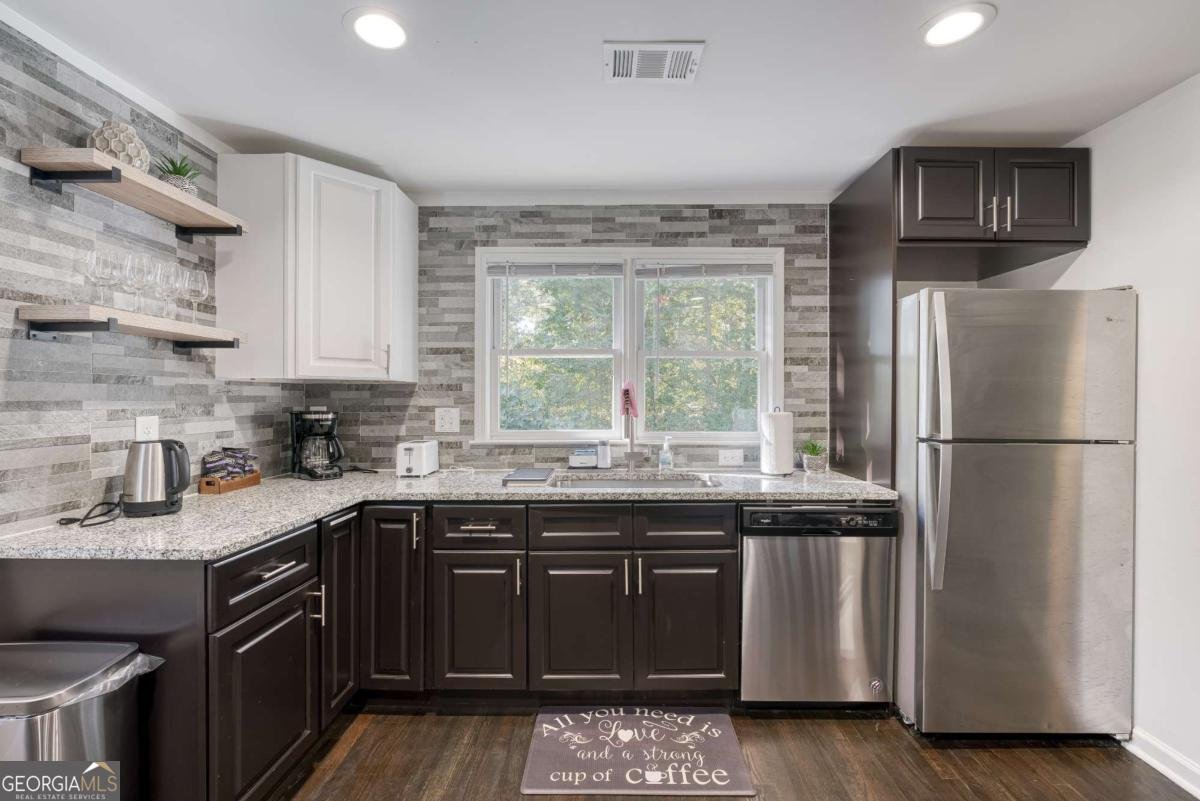 1736 Dickerson Drive Mableton - 9