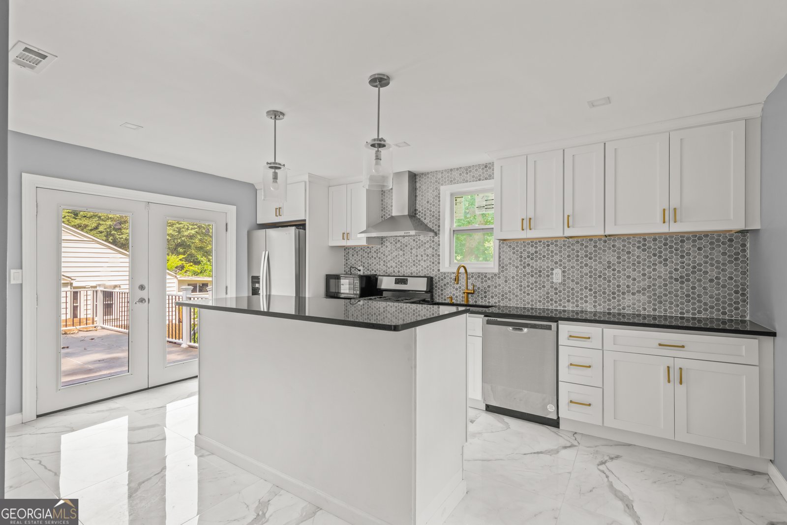 1053 Blount Place East Point - 10