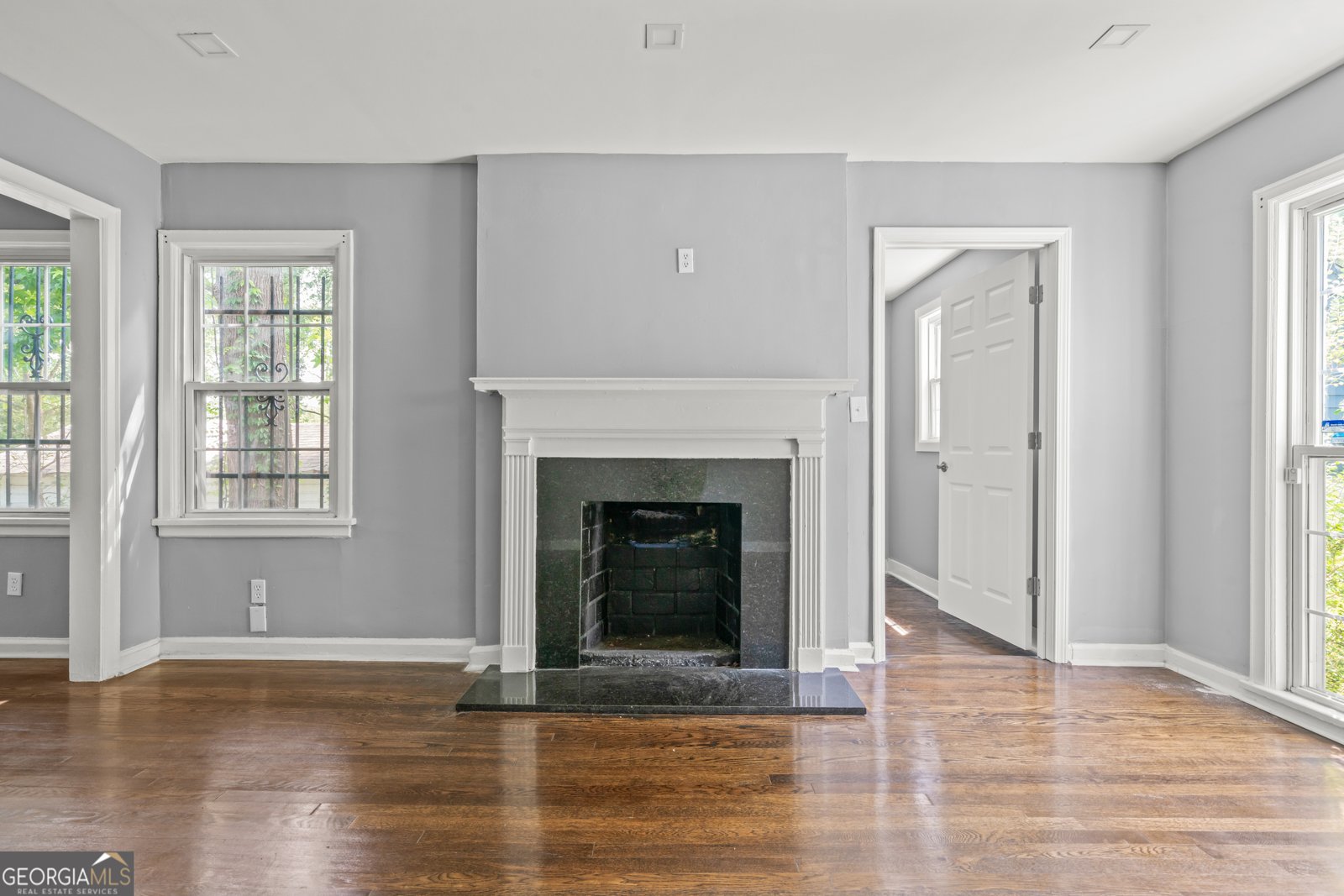 1053 Blount Place East Point - 7