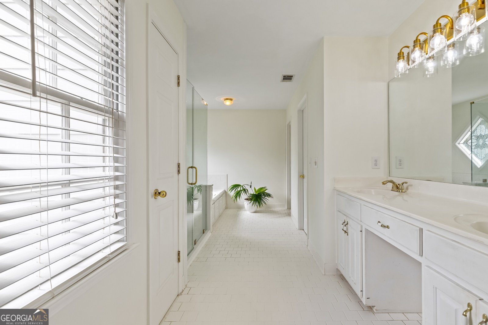 5350 Wickershire Drive Peachtree Corners - 11
