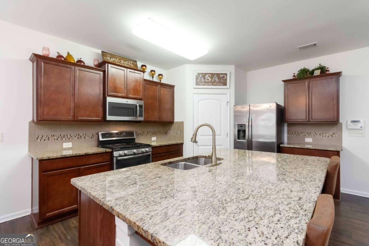 4366 Favored Way Union City - 6