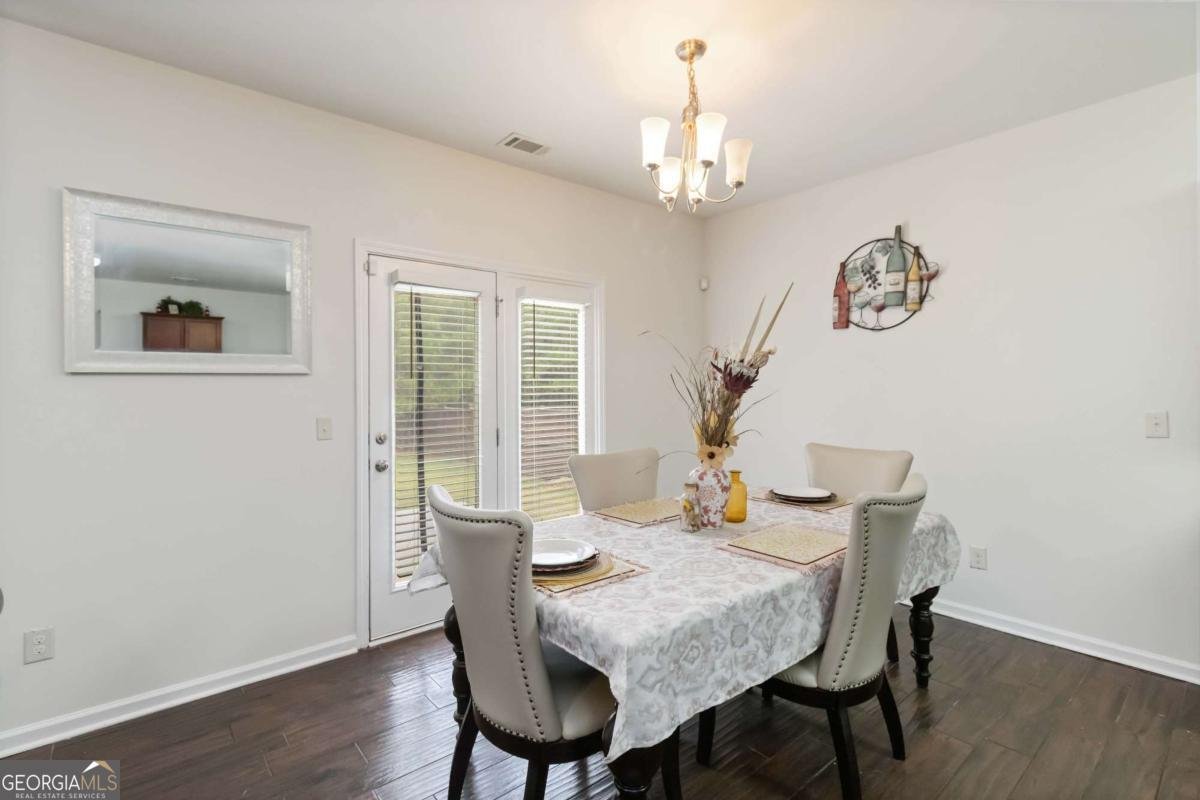 4366 Favored Way Union City - 8