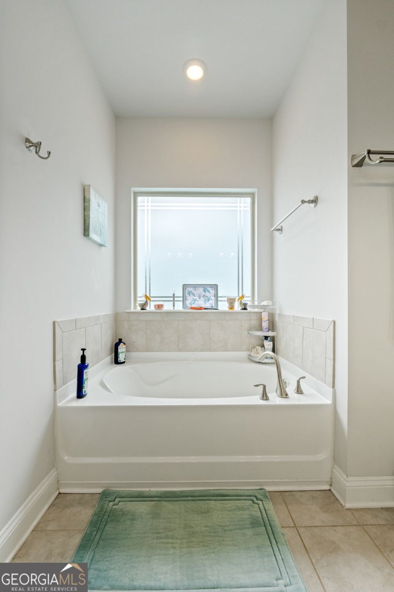 1833 Abbey Road Griffin - 28