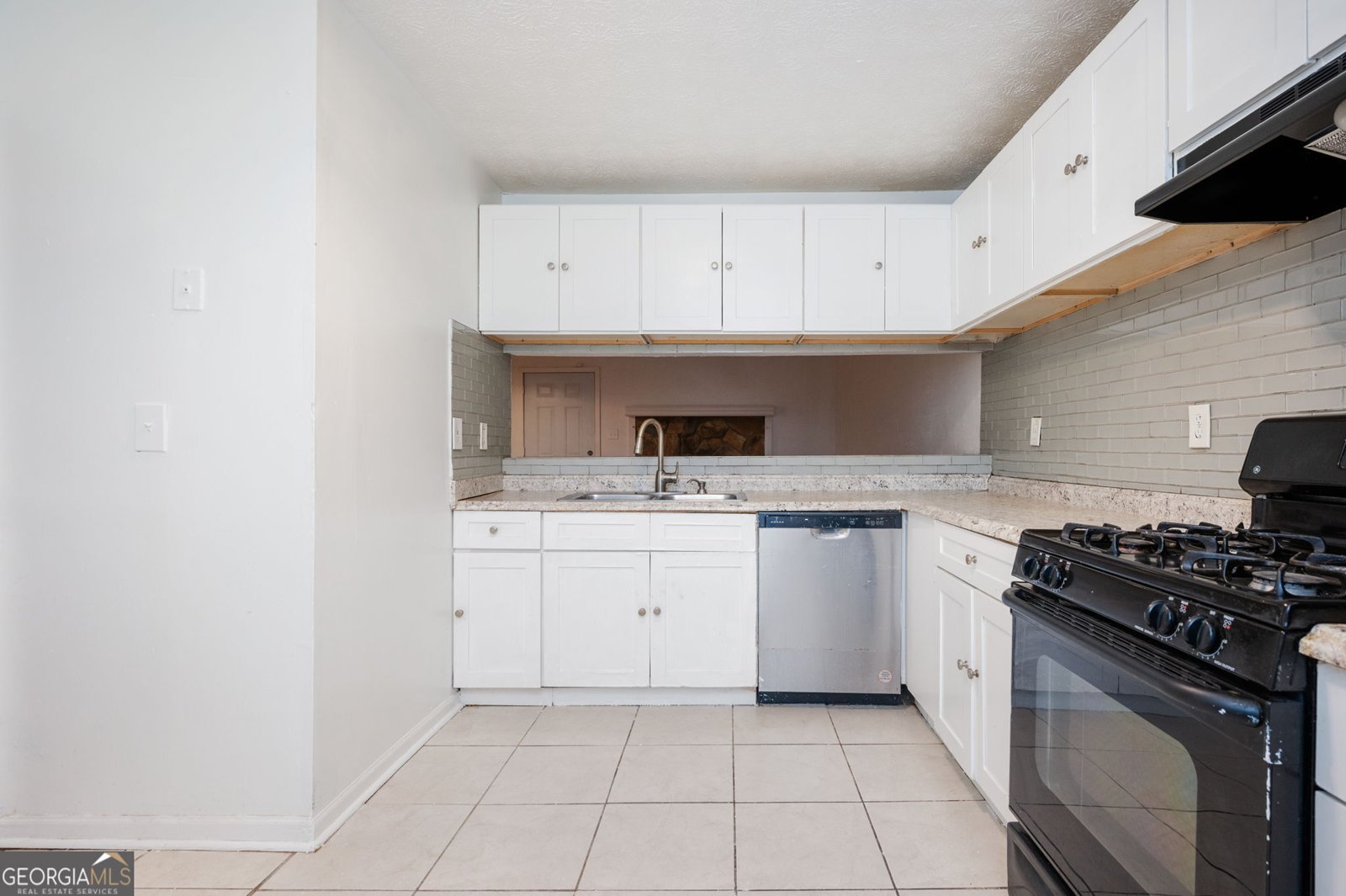 725 Oak Drive Hapeville - 5