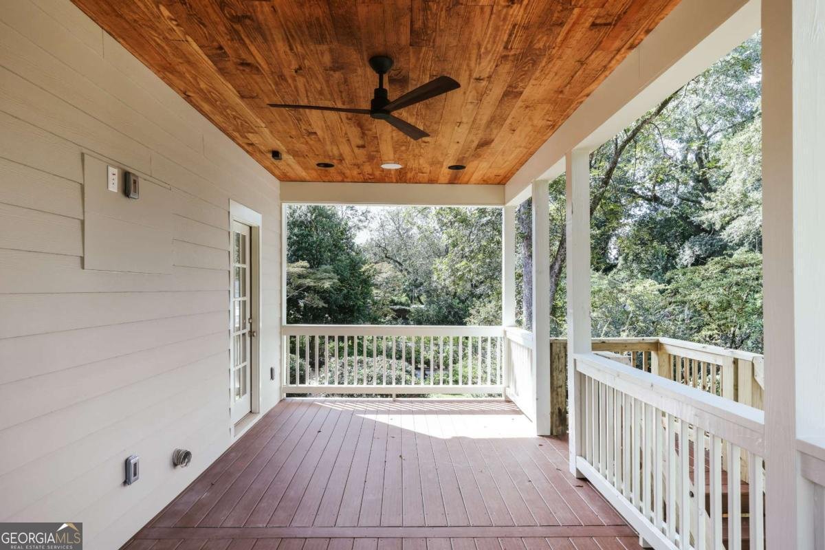 221 University Drive Athens - 50
