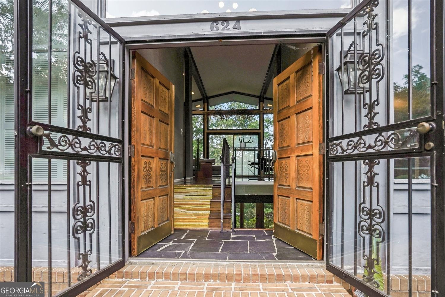 624 Sunset Drive Manchester - 2