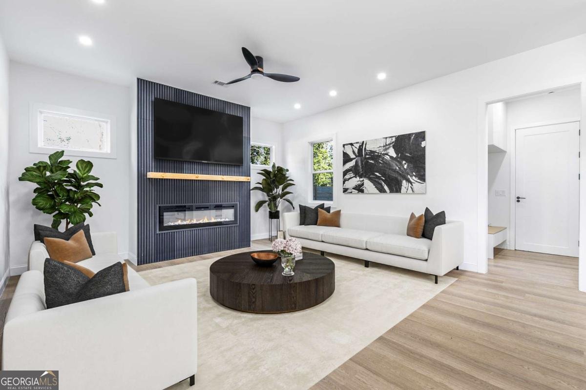 1247 Bridges Avenue Atlanta - 8