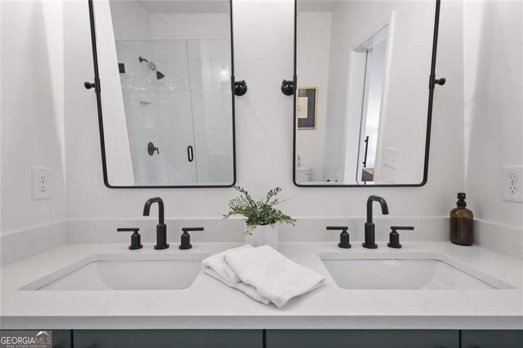 121 Chestnut Circle Atlanta - 24