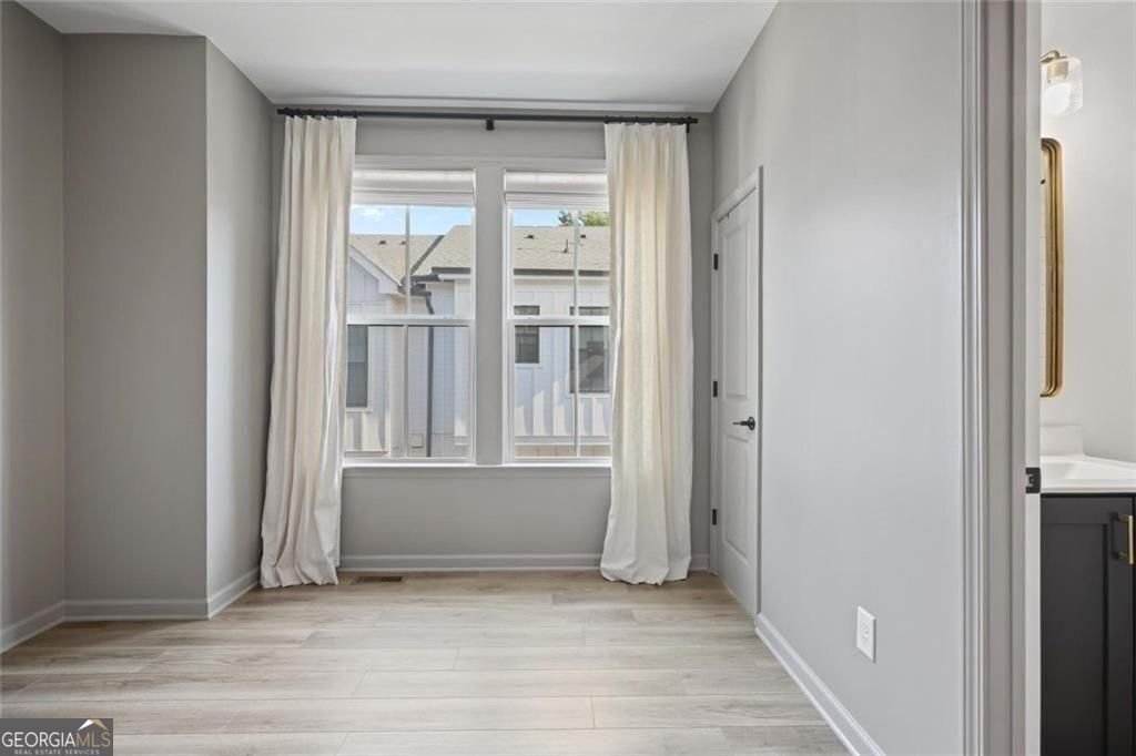 121 Chestnut Circle Atlanta - 29