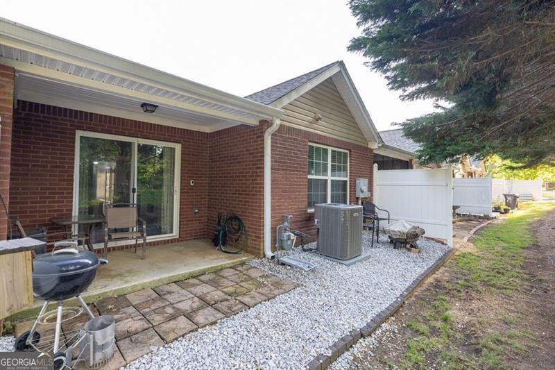 233 TARA COMMONS Walk Loganville - 45