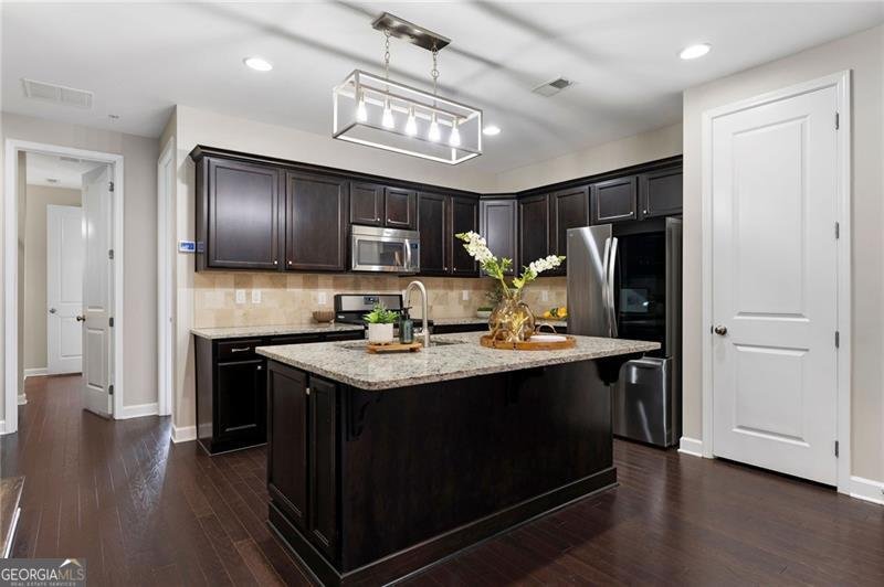 6088 Holly Park Lane Mableton - 6