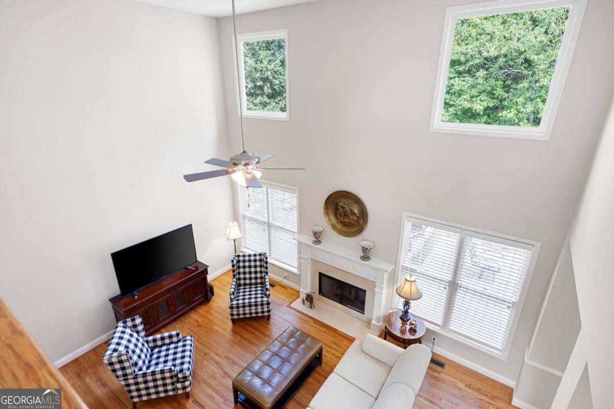 4220 ROCKPOINT Drive Kennesaw - 27
