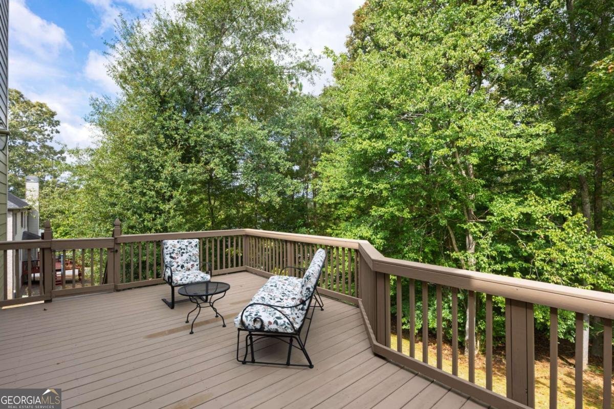 4220 ROCKPOINT Drive Kennesaw - 43