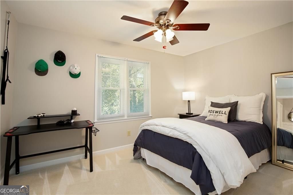 150 Flowing Spring Trail Roswell - 32