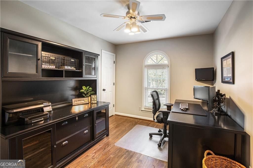 150 Flowing Spring Trail Roswell - 35