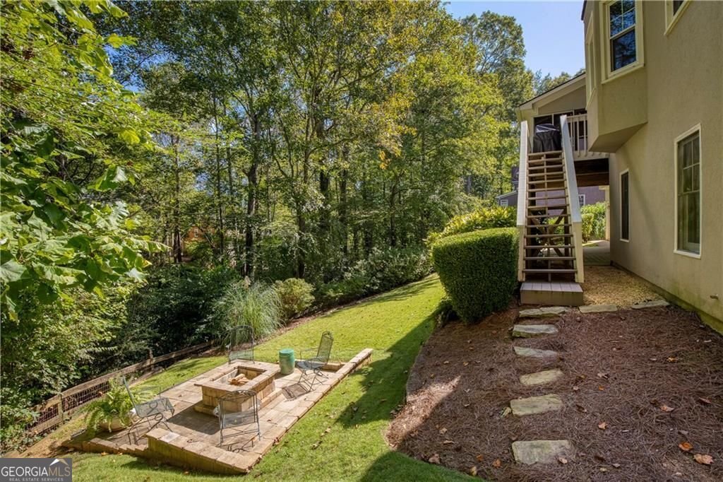 150 Flowing Spring Trail Roswell - 60