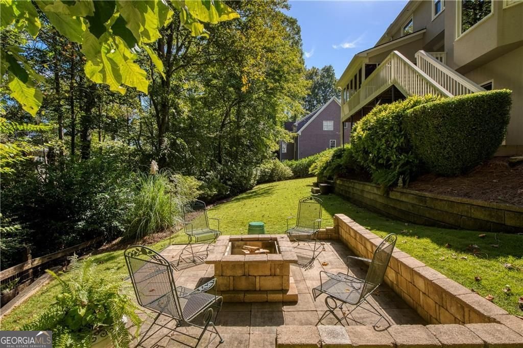 150 Flowing Spring Trail Roswell - 63