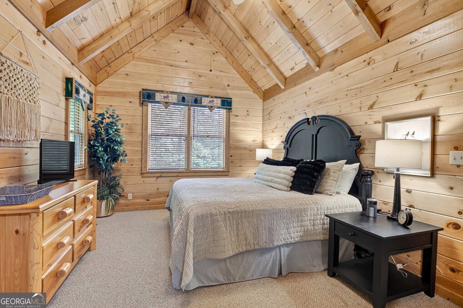 100 Black Oaks Road Cherry Log - 28